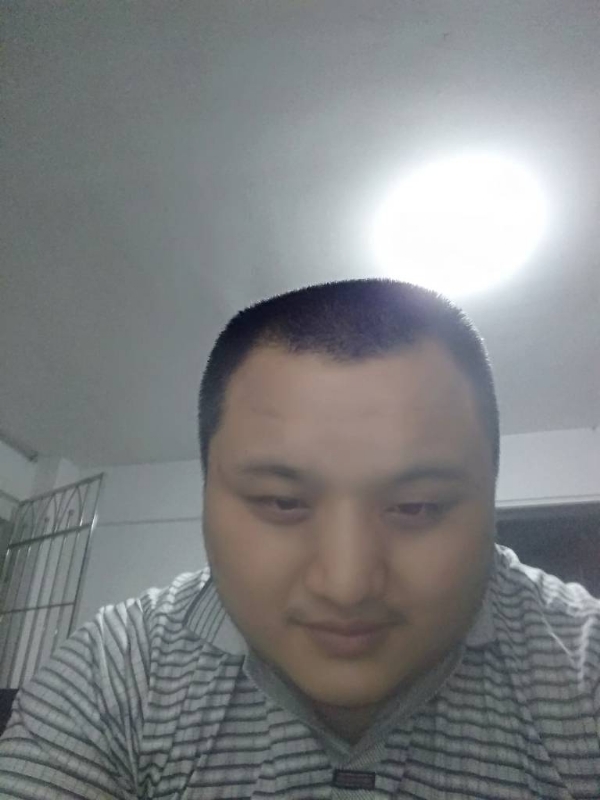我在机场等艘船的第一张照片--莆田婚介网