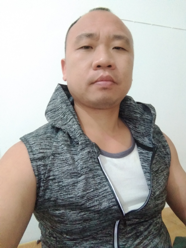whm的第一张照片--莆田婚介网