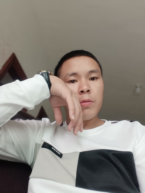 冷漠的第一张照片--莆田婚介网