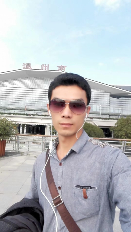 错把真心喂了狗的第三张照片--莆田婚介网