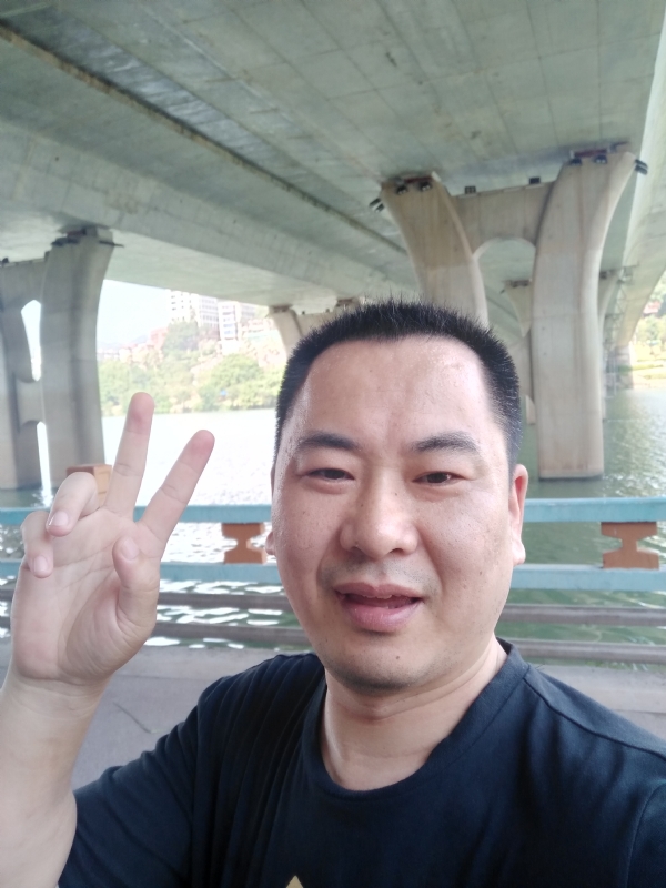 上人的第一张照片--莆田婚介网
