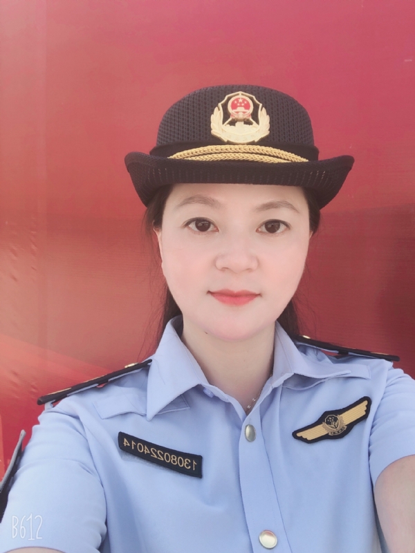 明明的第一张照片--莆田婚介网