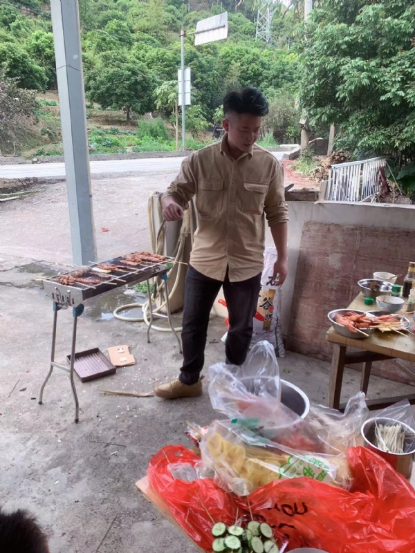 你黑我哟的第一张照片--莆田婚介网