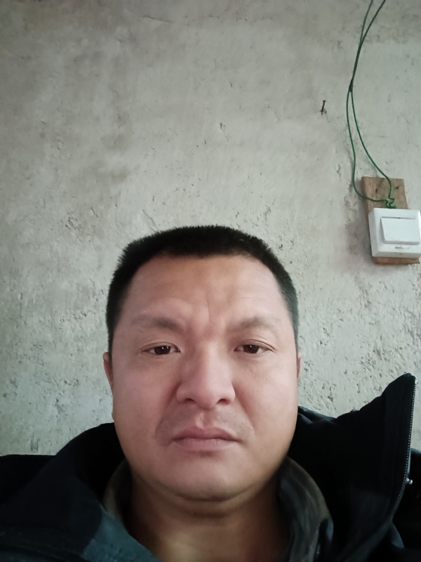 兰成龙的第三张照片--莆田婚介网