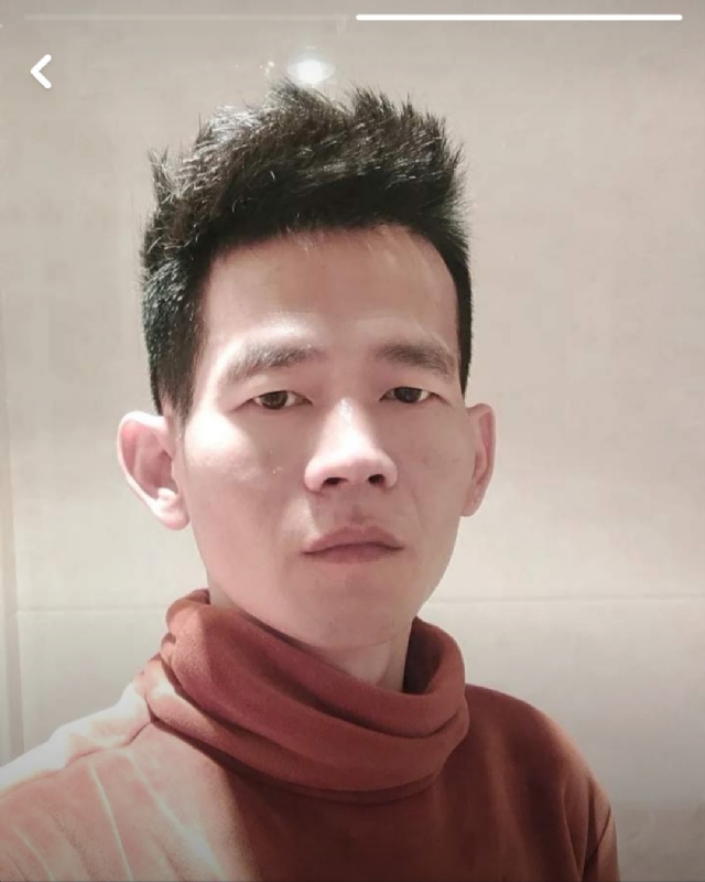 白了少年头的第一张照片--莆田婚介网