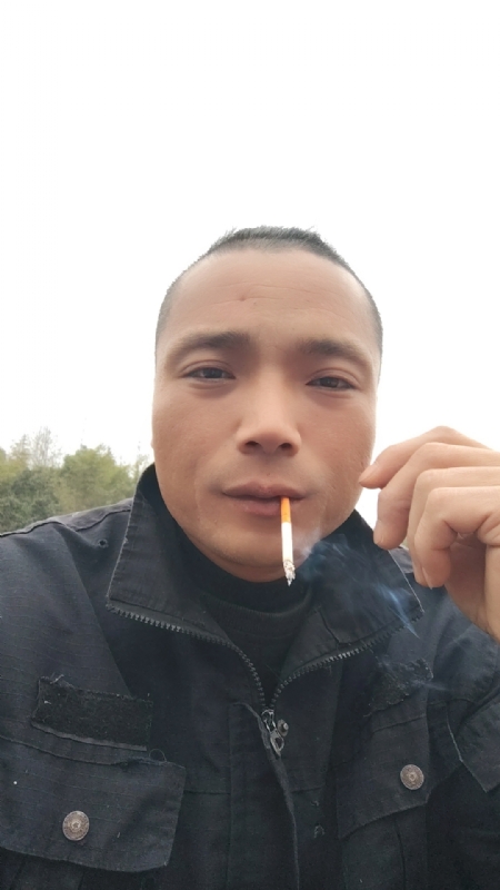 伯爵的第一张照片--莆田婚介网