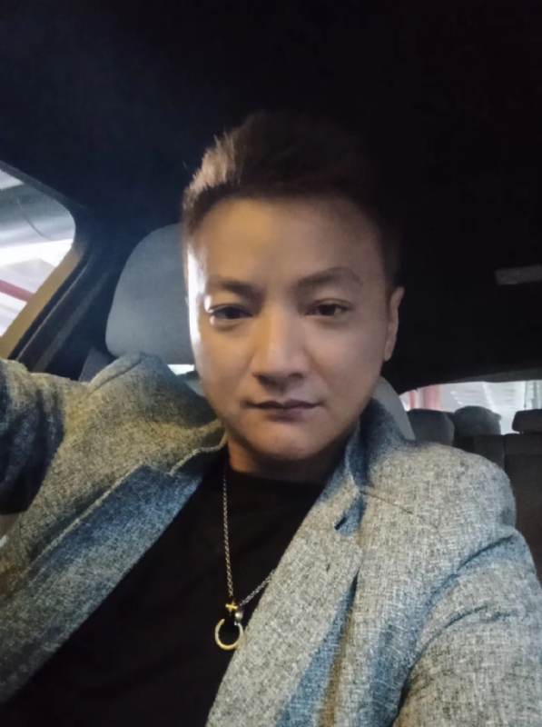 夜、有雨敲窗的第三张照片--莆田婚介网