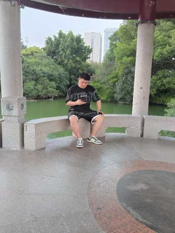 不善挽留的第二张照片--莆田婚介网