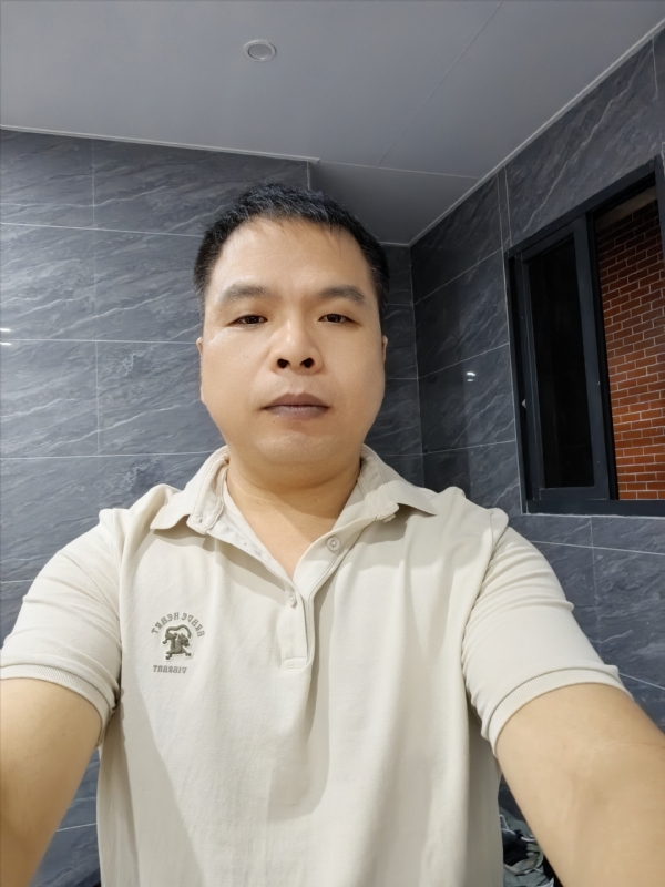 刘两水的第一张照片--莆田婚介网
