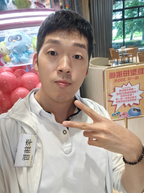 銪哲的第一张照片--莆田婚介网